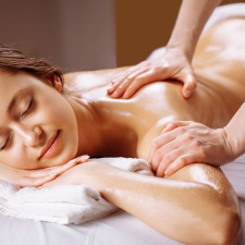 60 min Full Body Aroma Therapy Essential Oil Massage for Women 