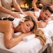 VIP Couples Package 90 min Swedish Oil Massage With Hot Towels & Hot Stones