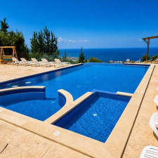 Pool Entrance For Two (Adults Or Kids) + Cabin On Weekdays 