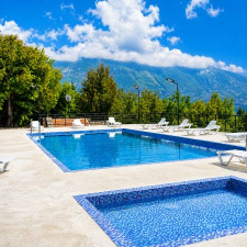 Pool Entrance For Kids (6 & 7 Years) on Weekdays