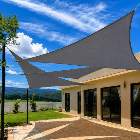 Triangle Shade Sail - 500 x 500 x 500 cm