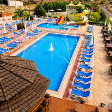 Pool Entrance For Kids (4 To 13 Years) On Weekdays 