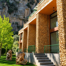 1 Night Stay For Up To 4 Persons in a Standard Room Chalet With Free Pool Access On Weekdays