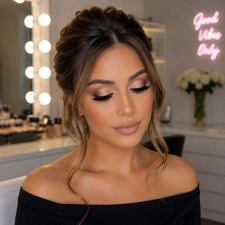 Full Makeup With Eyelashes