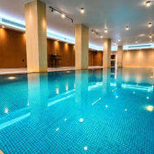 Indoor Pool Entrance For Adults (3 Years+) On Weekdays & Weekends