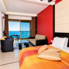 1 Night Stay For Up to 2 Persons in a Junior Room With Free Pool Access On Weekdays