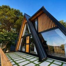 1 Night Stay in a "A-Frame Bungalow" For Two On Weekdays (Monday To Thursday)