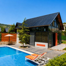 1 Night Stay For Up To 8 Persons in a Chalet 3, 4 or 5 With Private Pool On Weekdays