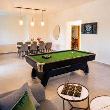 1 Night Stay in a Guesthouse For Up To 7 Persons On Weekdays