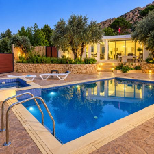 1-Night Stay in a Chalet With Private Pool For Up To 6 Persons On weekdays