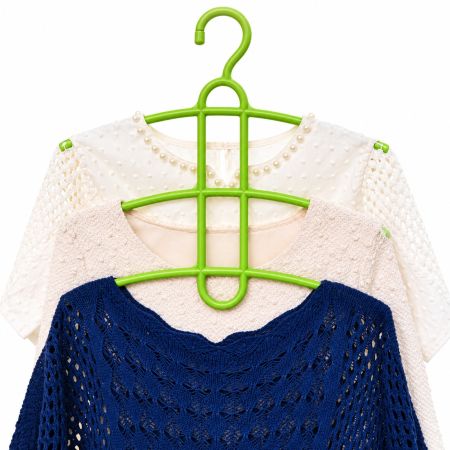 Plastic Fishbone 3-Layer Multifunctional Clothes Hanger 1 Pc - Green