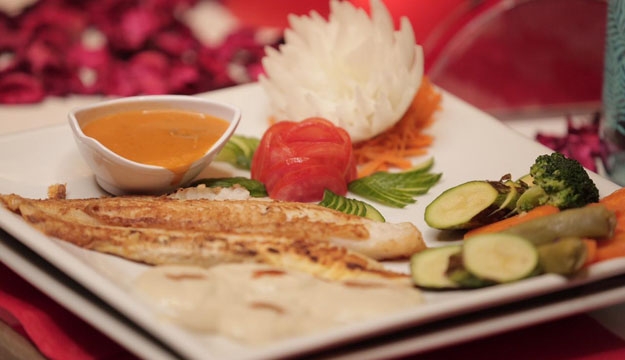 Romantic Dinner by The Sea & The Sunset For Two - Makhsoom